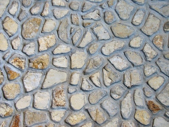 zazděné kameny